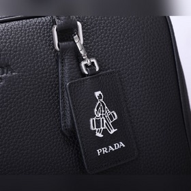 Классическая сумка PRADA, модель № 8017 Классическая модель PRADA