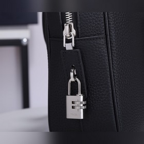 Классическая сумка PRADA, модель № 8017 Классическая модель PRADA