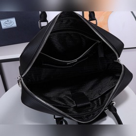 Классическая сумка PRADA, модель № 8017 Классическая модель PRADA