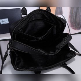 Prada Новая мужская сумка-портфель Модель： 2VE366 Изготовлена из