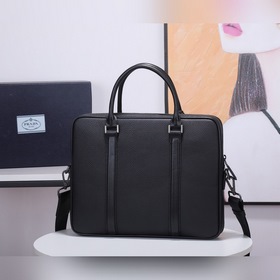PRADA портфель Модель： 2VE368 Деловая сумка PRADA, импорт из Ита