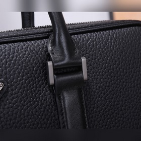 PRADA портфель Модель： 2VE368 Деловая сумка PRADA, импорт из Ита