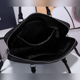 PRADA портфель Модель： 2VE368-8 Деловая сумка PRADA, импорт из И