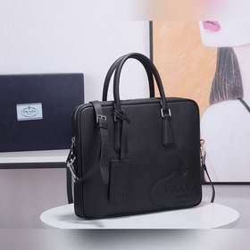 PRADA Портфель Модель： 2VE368-6 Деловая сумка PRADA Итальянский