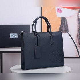 Мужской портфель Prada, модель 2VG039 Итальянский импортный мате