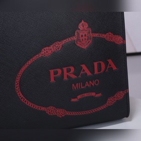 Мужской портфель PRADA, модель 2VG039, черный/красный Оригинальна