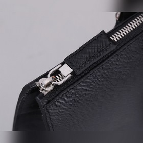 Мужской портфель PRADA, модель 2VG039, черный/красный Оригинальна