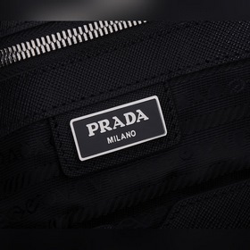 Мужской портфель PRADA, модель 2VG039, черный/красный Оригинальна