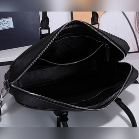 Мужской портфель Prada, модель 2VE363  Итальянская кожа с кресто
