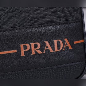 Мужской портфель Prada, модель 2VE368-3, черный с оранжевым Италь