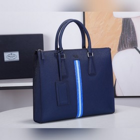 Портфель Prada, модель 2VG020 Итальянская кожа Saffiano с кресто