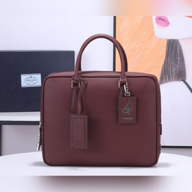 PRADA Модель： P8018 Мужской портфель Оригинальная европейская кож