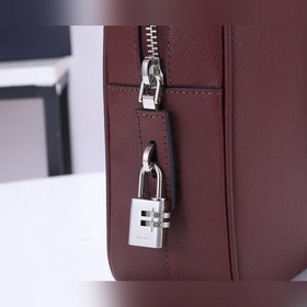 PRADA Модель： P8018 Мужской портфель Оригинальная европейская кож