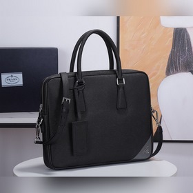 Prada Модель 2VE368-9 Мужской портфель Изготовлена из итальянс