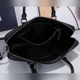 Prada Модель 2VE368-9 Мужской портфель Изготовлена из итальянс