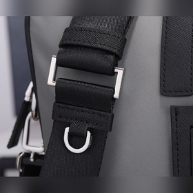 PRADA Новейшая модель нейлонового портфеля, модель 2VE368 Импорт
