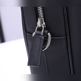 Мужской портфель Prada, модель 2VE365R Новейшая инкрустация из д