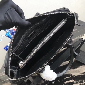 Мужская сумка PRADA, модель 2VG046 Материал： кожа Saffiano Двойн