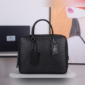 PRADA Модель： P8018 Мужской портфель Изготовлена из кожи страус