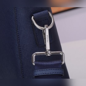 PRADA Модель： 81189-3 Мужской портфель с двумя молниями Кожа с кр