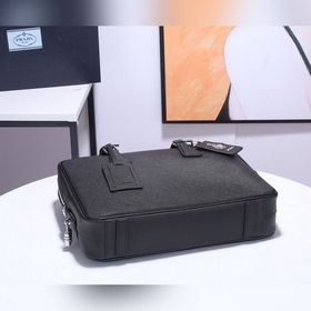 PRADA Модель： P8018 Мужской портфель Оригинальная кожа с кресто
