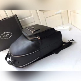 Рюкзак PRADA, модель 2VZ032 Изготовлен из импортной кожи Saffiano