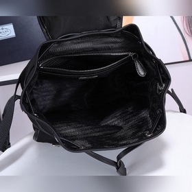Новый рюкзак PRADA, модель 1BZ677A Эта нейлоновая сумка через пле