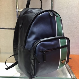 PRADA Новая сумка через плечо, модель 1BZ066 Изготовлена из импор