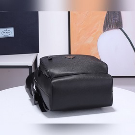 Рюкзак PRADA, модель 2VZ032 Изготовлен из импортной кожи Saffian