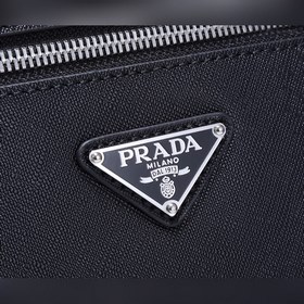 Рюкзак PRADA, модель 2VZ032 Изготовлен из импортной кожи Saffian