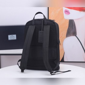 PRADA Модель 2VZ028 Многофункциональный рюкзак Изготовлена из имп