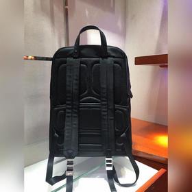 PRADA Модель 2VZ028 Многофункциональный рюкзак Изготовлена из им