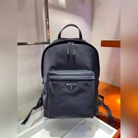 Новый рюкзак Prada, модель 2VZ071 Новейший рюкзак, изготовленный