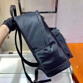 Новый рюкзак Prada, модель 2VZ071 Новейший рюкзак, изготовленный 