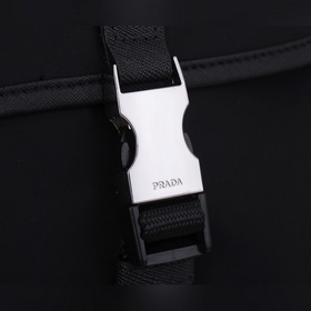 PRADA Новый рюкзак, модель 2VZ074 Рюкзак Изготовлен из ткани с от