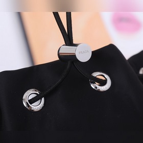PRADA Новый рюкзак, модель 2VZ074 Рюкзак Изготовлен из ткани с от
