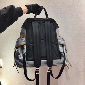PRADA Новый рюкзак, модель 2VZ074 Рюкзак Изготовлен из ткани с от