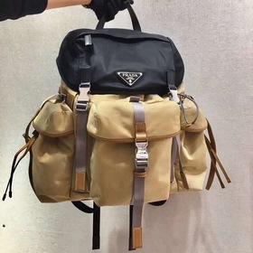 PRADA Новый рюкзак, модель 2VZ074 Рюкзак Изготовлен из ткани с от