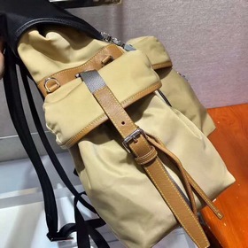 PRADA Новый рюкзак, модель 2VZ074 Рюкзак Изготовлен из ткани с от