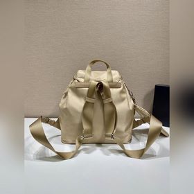 PRADA Новый рюкзак Модель 1BZ811 Новый цвет. Этот нейлоновый рюкз