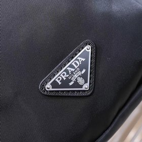 PRADA Новая модель мужской рюкзака на осень-зиму, модель 2VZ135 