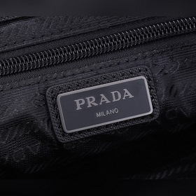 Новая весенняя коллекция Prada. Мужская сумка-клатч из нейлона, м