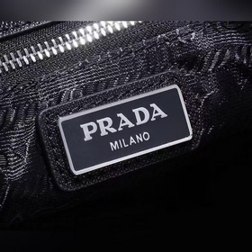 Мужская сумка PRAD, модель 2NE008 Итальянская кожа контрастного 