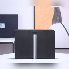 Новейшая мужская сумка Prada, модель 2VN003, цветовая гамма Итал