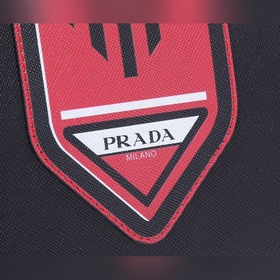 Новая весенняя и летняя коллекция мужских сумок Prada, модель 2NG