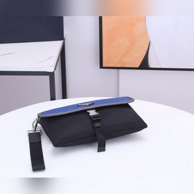 Новейшая сумка PRADA, модель 2NH011 Изготовлена из импортного во
