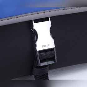 Новейшая сумка PRADA, модель 2NH011 Изготовлена из импортного во