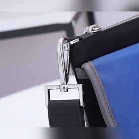 Новейшая сумка PRADA, модель 2NH011 Изготовлена из импортного во