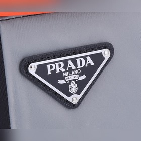 Новейшая сумка PRADA, модель 2NH007 Изготовлена из импортного вод