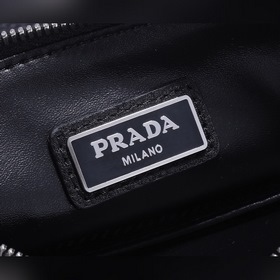 Мужская сумка Prada, модель 2NG009-1 Классический треугольный эма